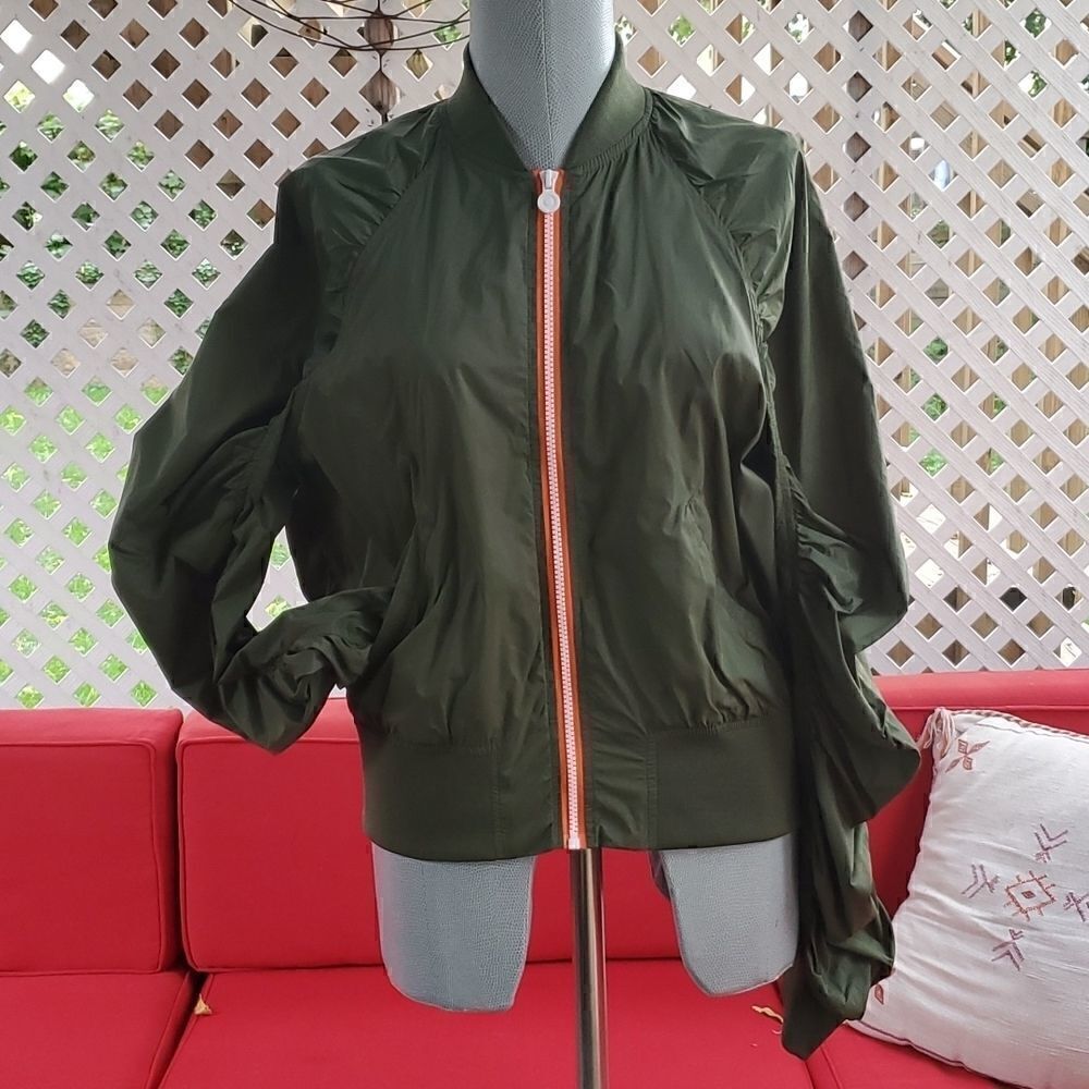 Hunter for Target | Cropped Windbreaker